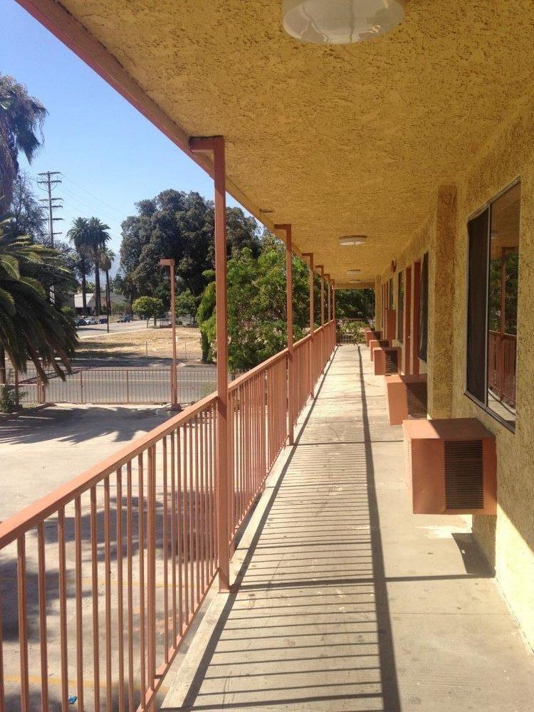 Economy Inn San Bernardino Exterior foto
